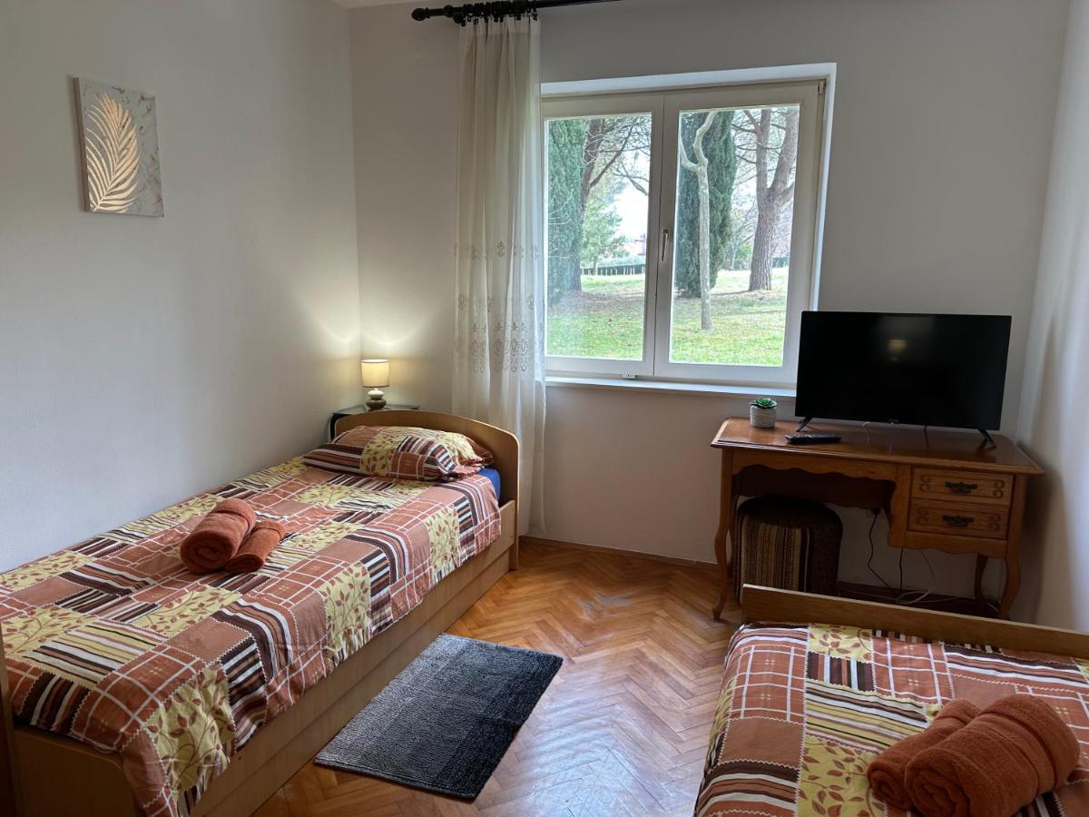Apartment Mia 포레치 외부 사진